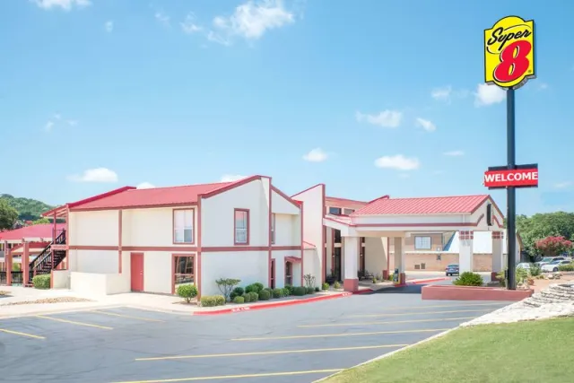Super 8 by Wyndham Kerrville TX - foto 2