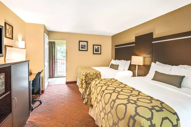 Baymont by Wyndham Gatlinburg On The River - photo 4