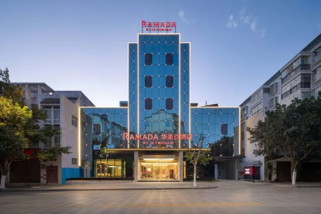 Ramada by Wyndham Honghe Kaiyuan, South China