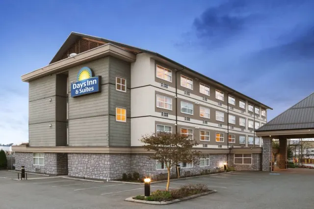 Days Inn & Suites by Wyndham Langley, British Columbia