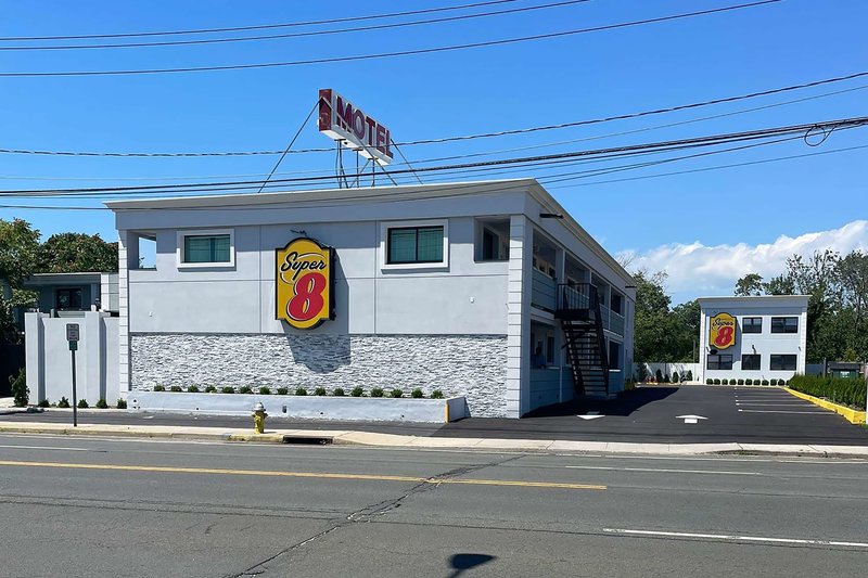 Super 8 by Wyndham Lindenhurst - foto 1