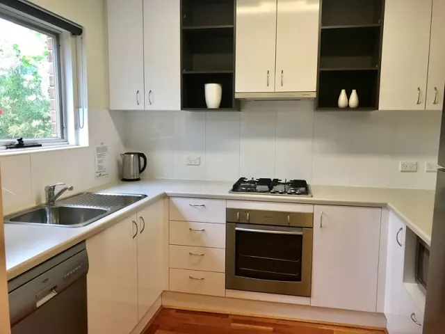 Adelaide Dress Circle Apartments Archer Street - photo 2