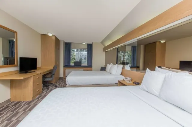 Baymont Inn  Suites by Wyndham Anchorage Airport - foto 3