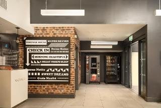 EasyHotel Milton Keynes Central - foto 4