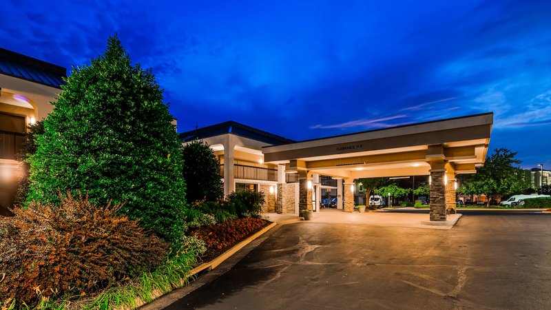 Best Western Dulles Airport Inn - photo 1