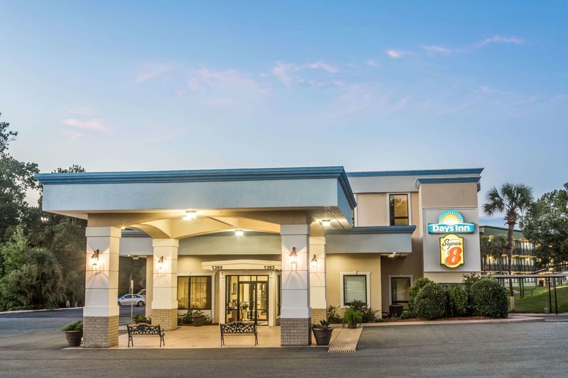 Super 8 by Wyndham Valdosta Mall - foto 1