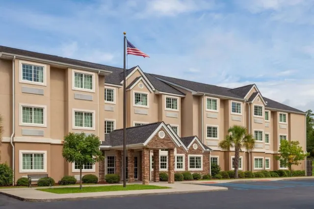 Microtel Inn & Suites by Wyndham Columbia/At Fort Jackson, Columbia