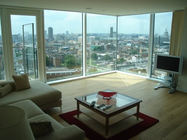 Marlin Apartments Empire Square - photo 4