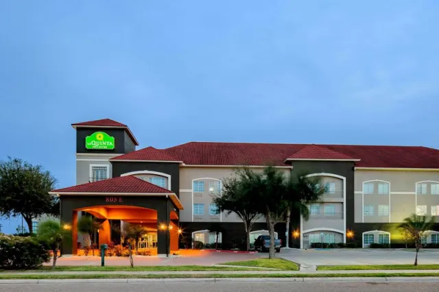 La Quinta Inn & Suites by Wyndham Mission at West McAllen, Mission