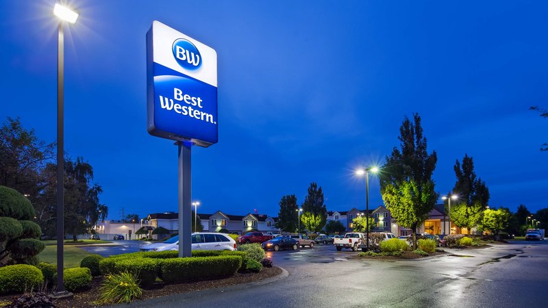Best Western Hartford Hotel & Suites - photo 1