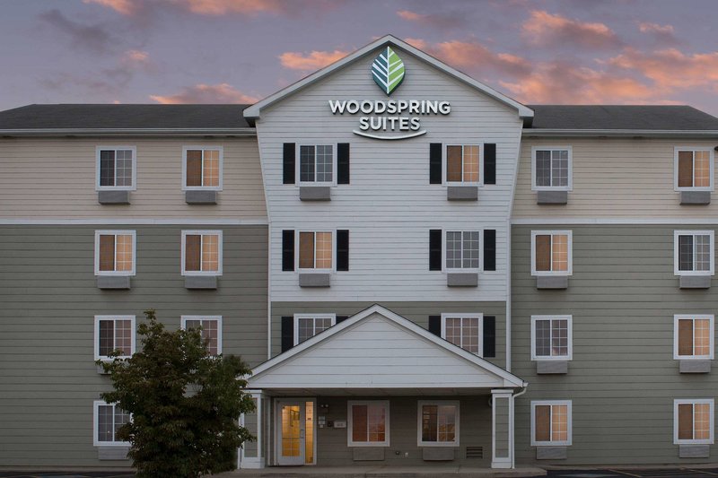 WoodSpring Suites Champaign Urbana - photo 1