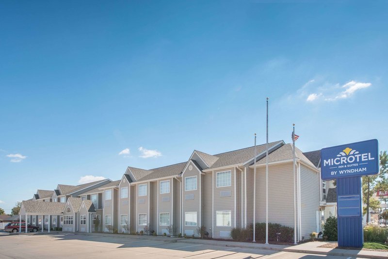 Microtel Inn & Suites by Wyndham Altus - photo 1
