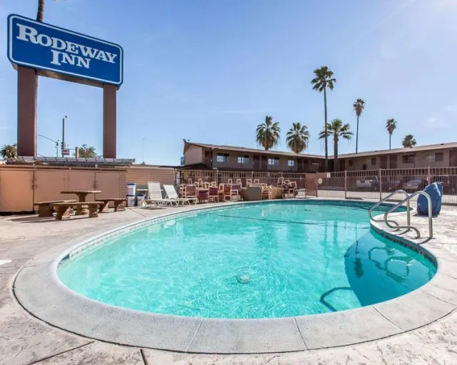 Studio 6 Suites San Bernardino Ca - photo 3