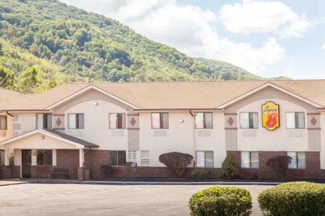 Super 8 by Wyndham Norton VA, Norton