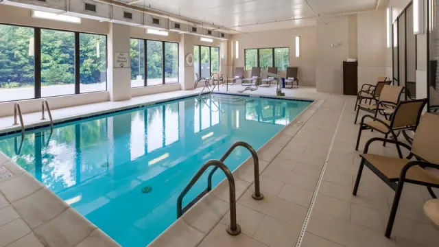 Best Western Plus Thornburg Inn  Suites - photo 4