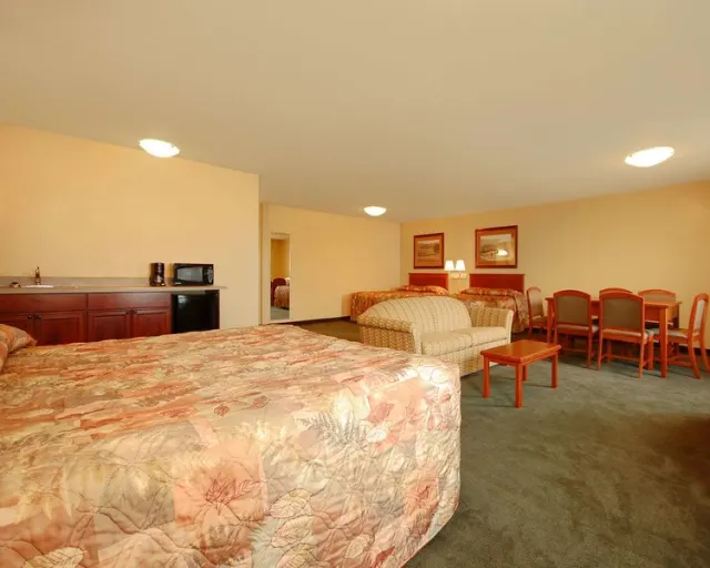 Econo Lodge Inn & Suites - fotografija 4