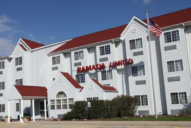 Ramada Limited Bloomington - photo 3