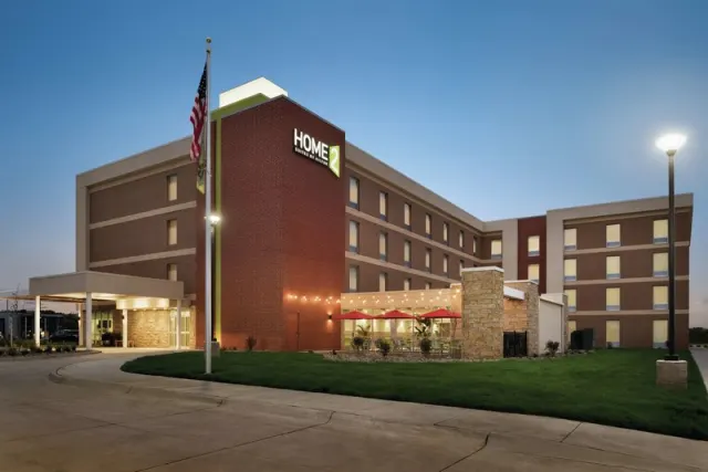 Home2 Suites by Hilton Iowa City Coralville - photo 2
