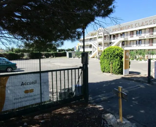 Première Classe Avignon Nord - Le Pontet - photo 3