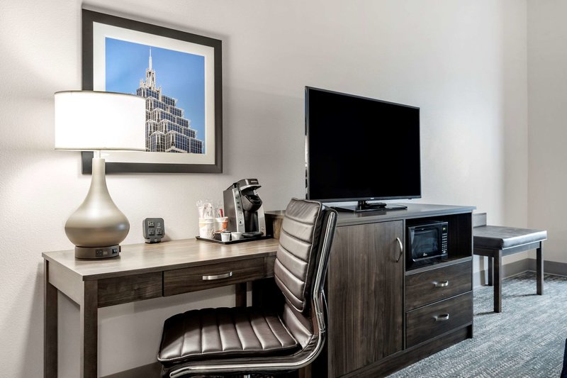 Comfort Suites McDonough Atlanta South - photo 1