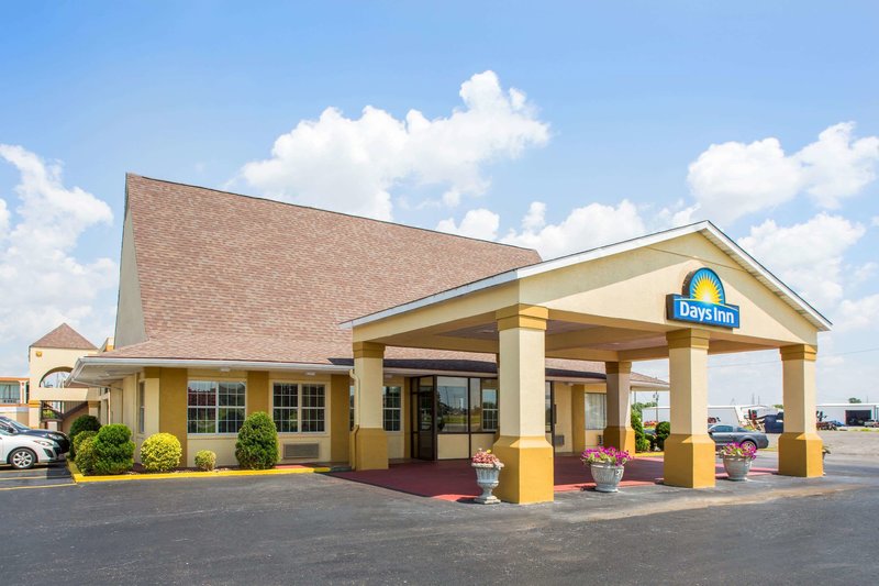 Days Inn by Wyndham Blytheville - photo 1