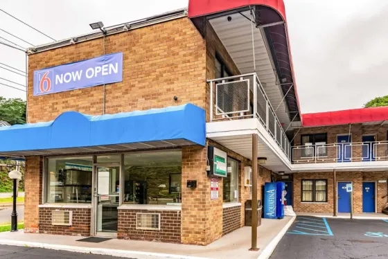 Motel 6 Elmsford, NY