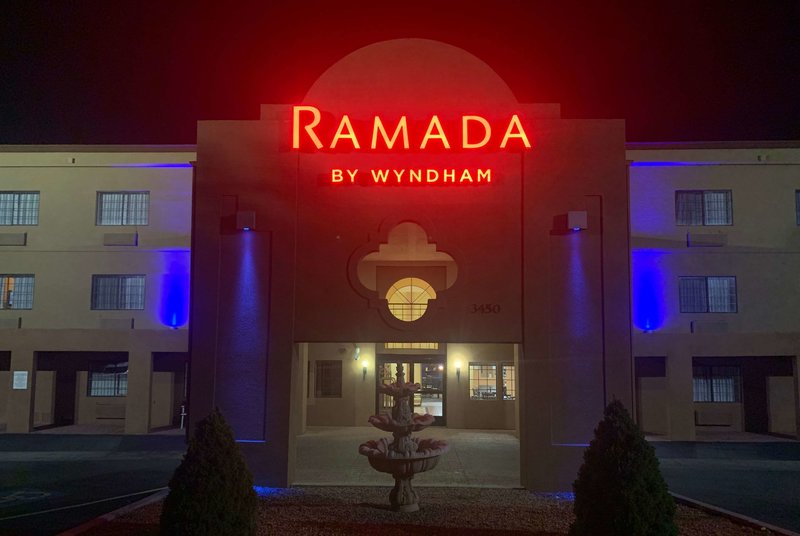 Ramada by Wyndham Santa Fe - photo 1