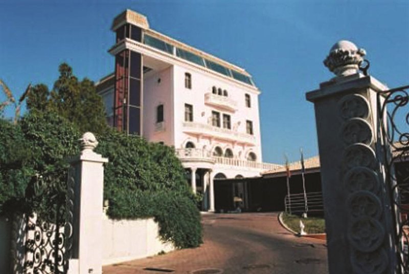 BB Hotel Sado Setubal - photo 1