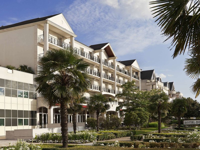 Hôtel Barriére L'Hôtel du Lac - photo 1