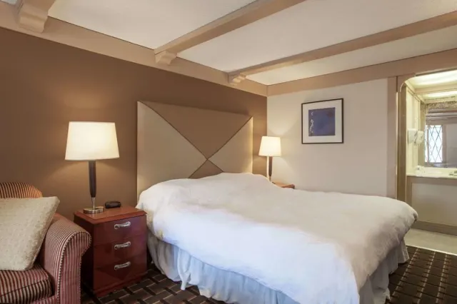 Knights Inn Greensburg - photo 3