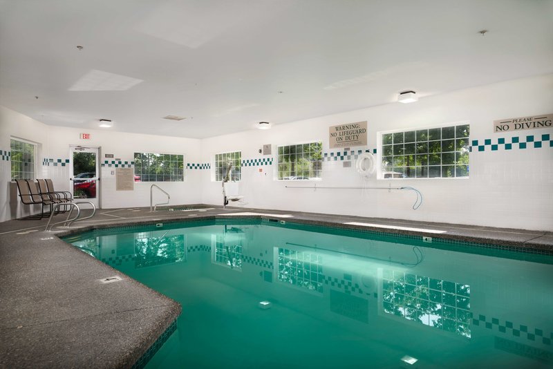 Country Inn  Suites by Radisson Portland International Airport OR - foto 1