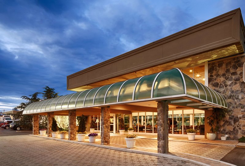 SureStay Plus Hotel by Best Western Brandywine Valley - photo 1