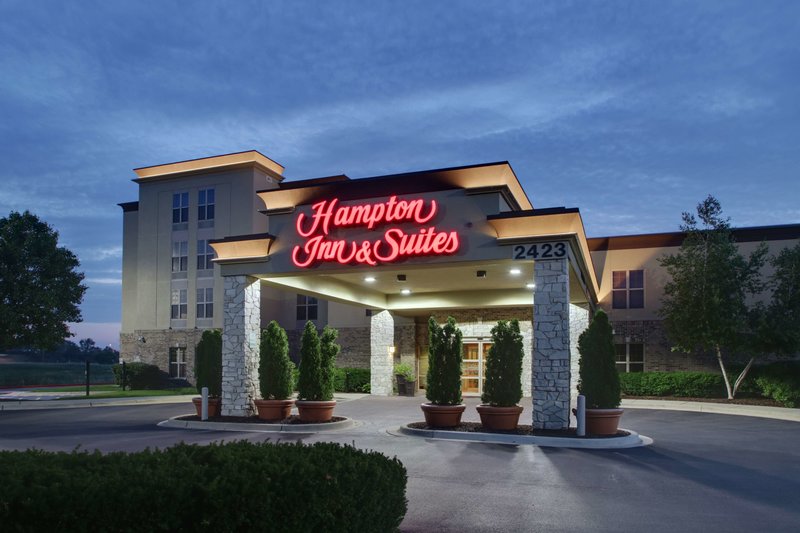 Hampton Inn  Suites Chicago - photo 1