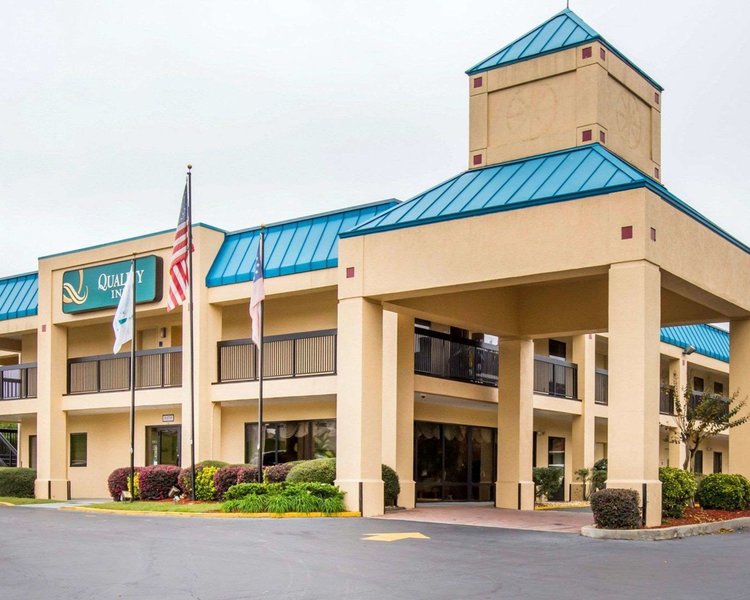 Quality Inn near Six Flags - photo 1