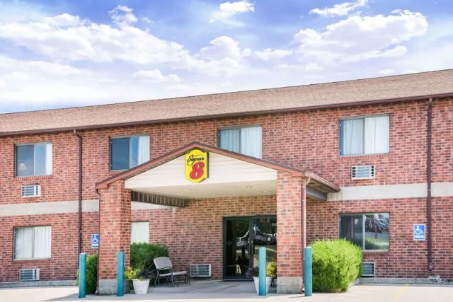 Super 8 by Wyndham Chanute, Kansas