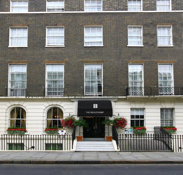 Grange Beauchamp Hotel - photo 1