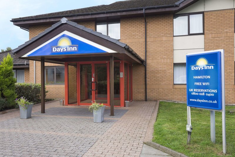 Days Inn by Wyndham Hamilton - photo 1
