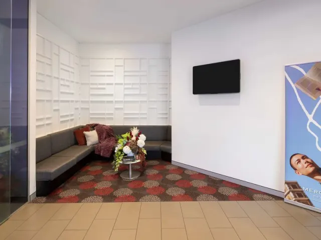 Mercure Sydney Bankstown - photo 4