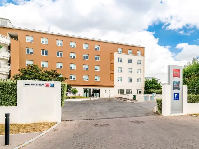 Hôtel ibis Marne-la-Vallée Val d'Europe - photo 2