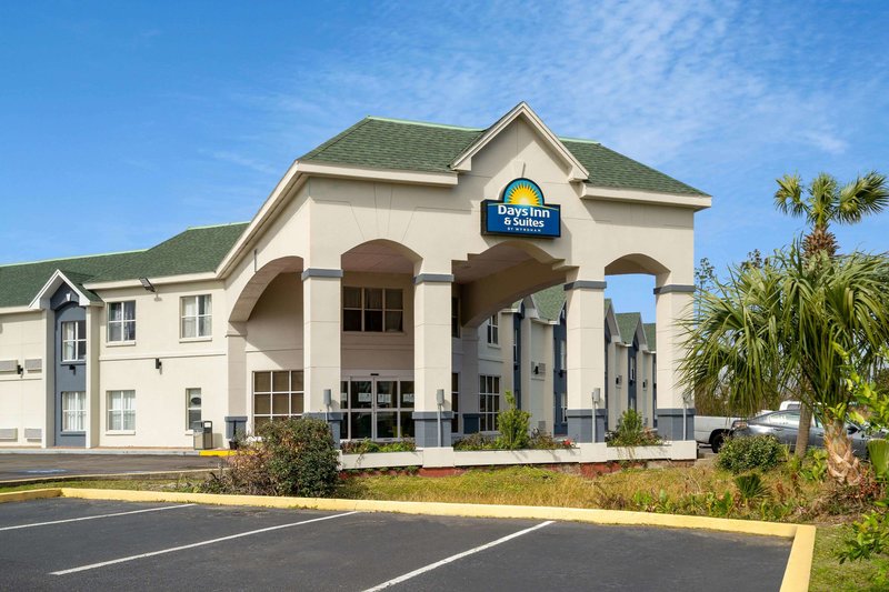 Days Inn by Wyndham Panama City - photo 1