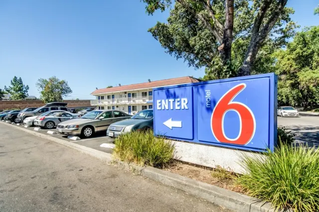 Motel 6 Stockton North - foto 3