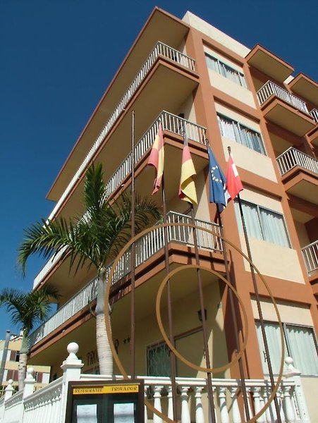 Trovador Guest House - photo 1