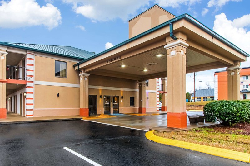Rodeway Inn & Suites - 1. fotó