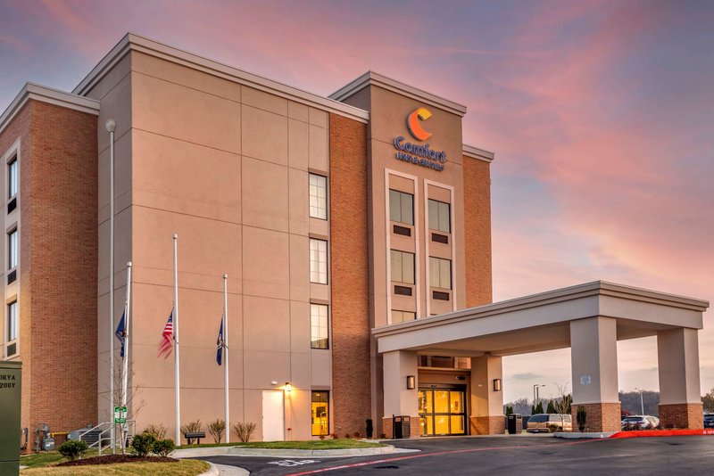 Comfort Inn & Suites - foto 1