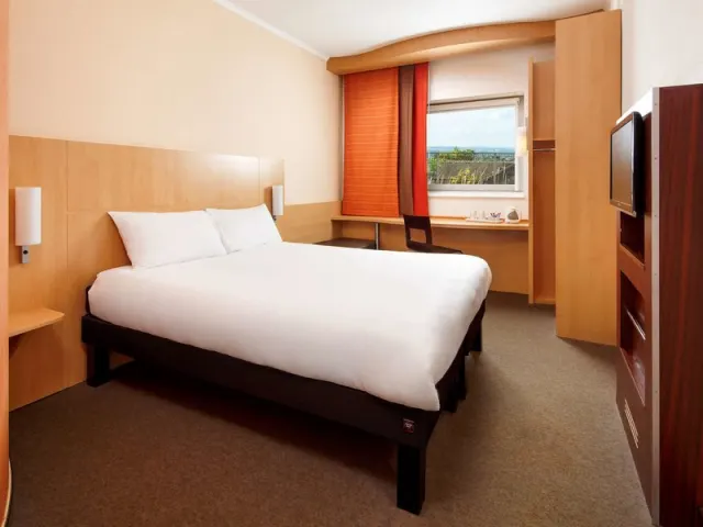 ibis Nottingham Centre Hotel - photo 4