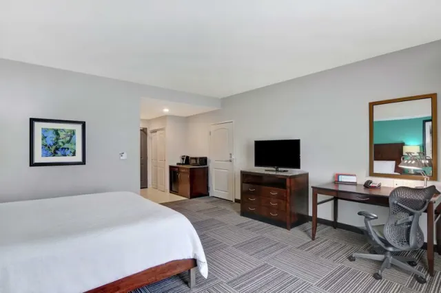 Hilton Garden Inn Fayetteville - photo 4
