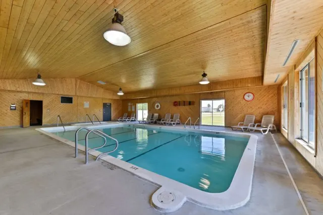 Americas Best Value Inn - Tahquamenon Country - photo 4