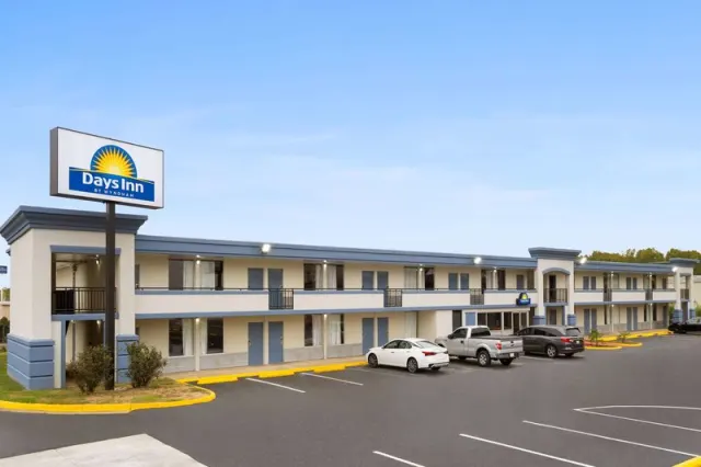 Days Inn by Wyndham Montgomery I85 - photo 2