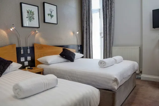 Best Western Buckingham Palace Rd - photo 4