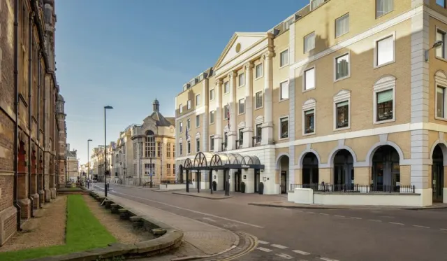 Hilton Cambridge City Centre - photo 3